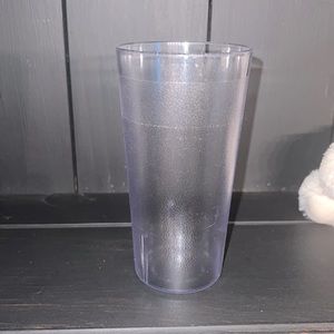 Lot of 13 plastic tumblers. 20oz each. Brand new. Great for kids, bbq’s …